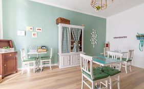 Dama Bed & Breakfast